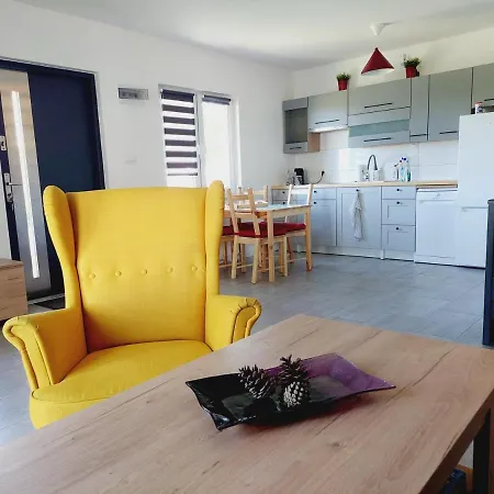 Jeszcze Bardziej Dziki Sad